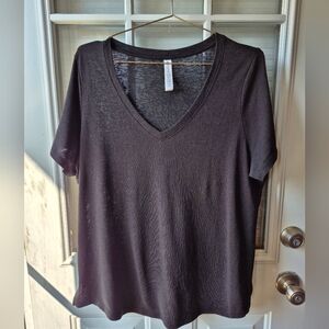 Athleta Black Breezy Scoop Vee Tee